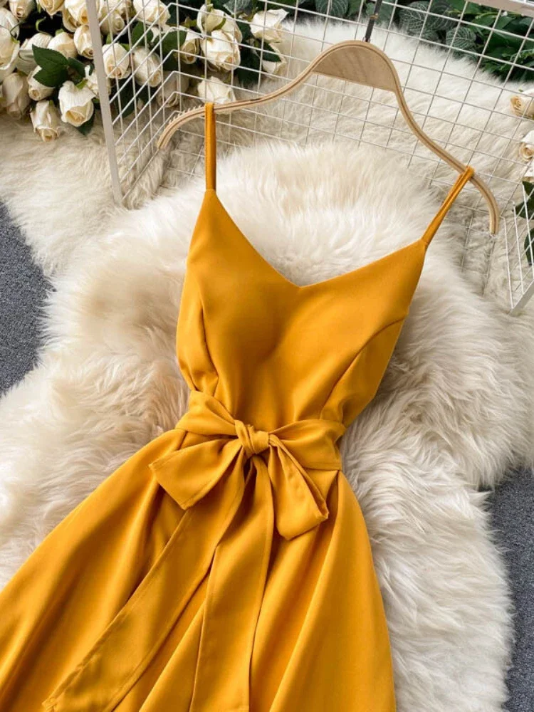 Women Beach Dress Summer Fashion Sexy V-neck Backless Bandage Slim A-line Yellow Long Dresses Ladies Solid Boho Dress Vestidos