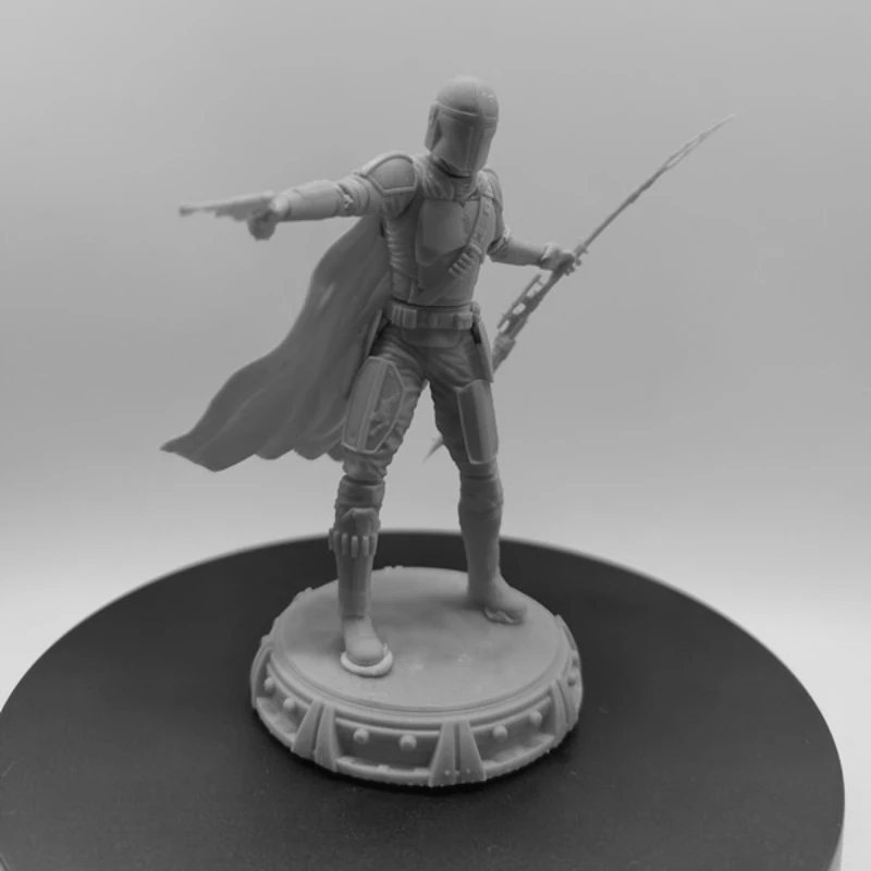 

The Mandalorian -2 1/24 Scale Resin Model assemble Kit Unassembled and Unpainted Statue Toy