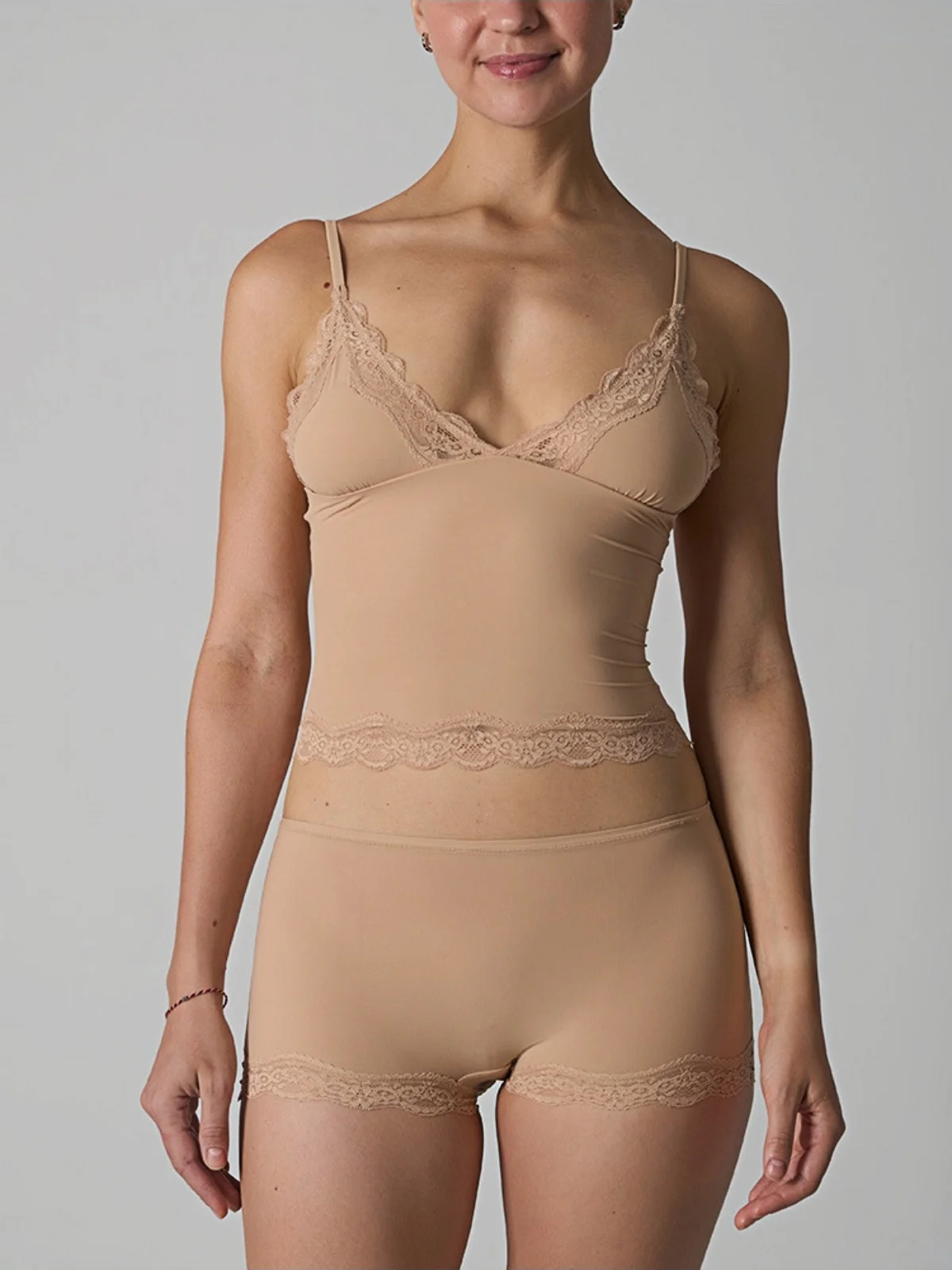 Absobe Damen-Set mit Spitzen-Patchwork-Cami-Top und Shorts, V-Ausschnitt, verstellbare Träger, weicher Komfort, Pyjama, Lounge, Heim-Schlafkleidung, lässiges Outfit