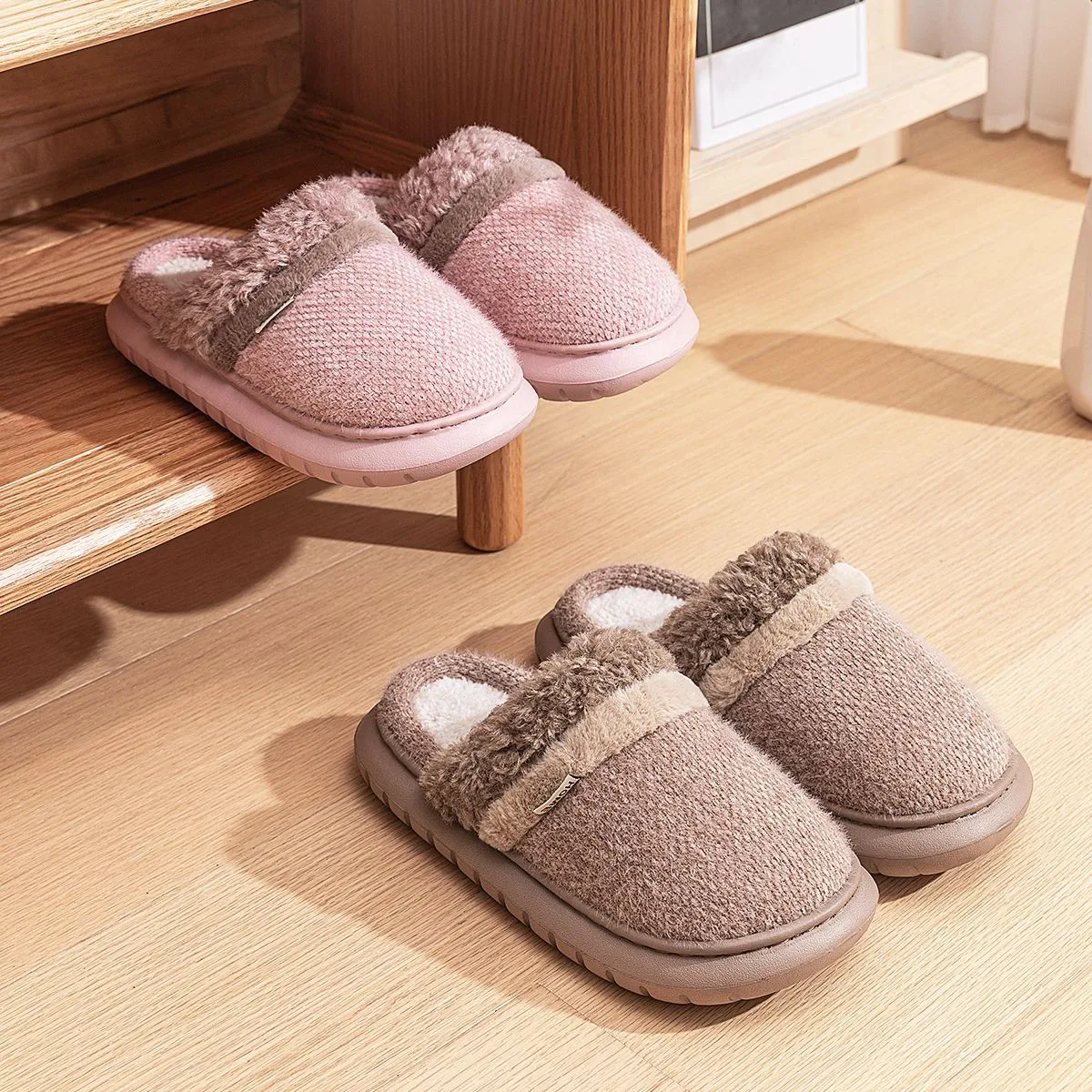 New Warm Winter Women Men Slippers Home Thick Plush Shoes Indoor Soft Platform Fashion Footwear Non Slip Bedroom Furry Slides