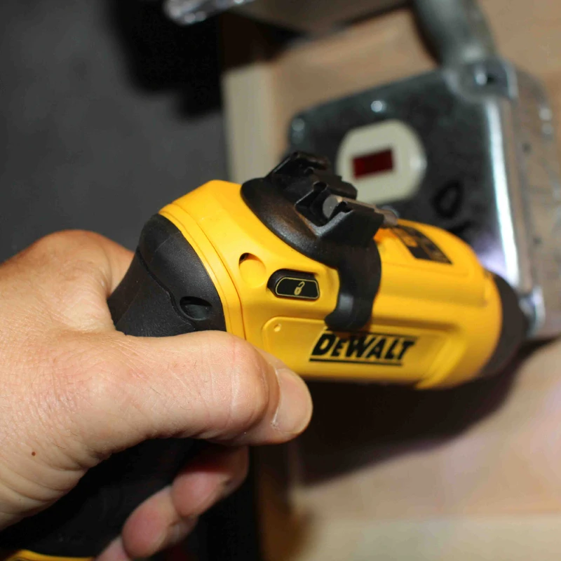 Imagem -04 - Dewalt-chave de Fenda Elétrica Giroscópica com Caixa de Ferramentas Chave Elétrica Inteligente Bateria 7.2v Dcf680