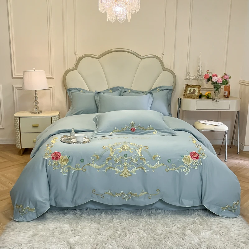 

4Pcs Flowers Embroidery Blue Red Luxury Bedding Set Queen King Duvet Cover Set Flat/Fitted Bed Sheet Pillowcases Wedding Bed Set