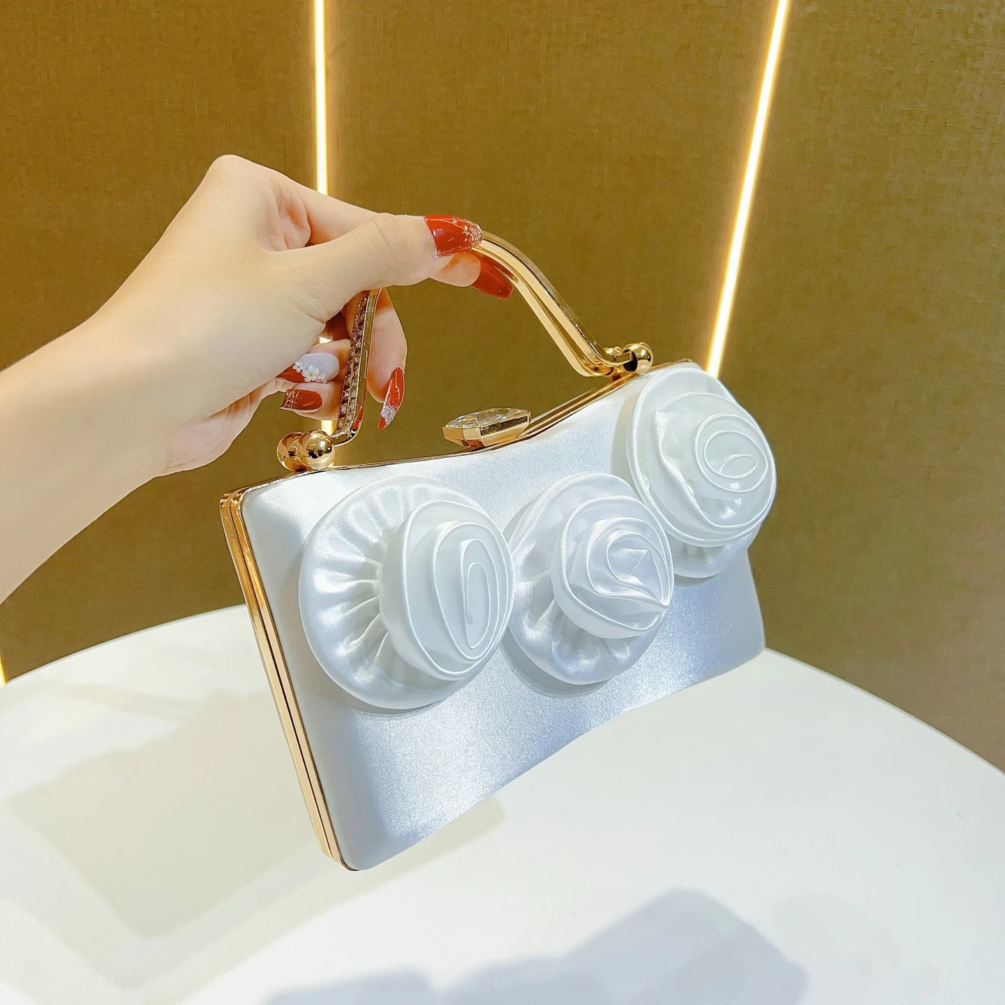 Alirattan 2026 New Diamond Encrusted Handbag Silk Handbag Fashionable Party Dress Bag Crossbody Bag Dinner Bag