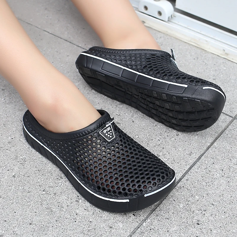 

Men Sandals Summer Comfortable Outdoor Beach Shoes Men Slip on Garden Clogs Casual Water Shower Slippers Unisex Shoes