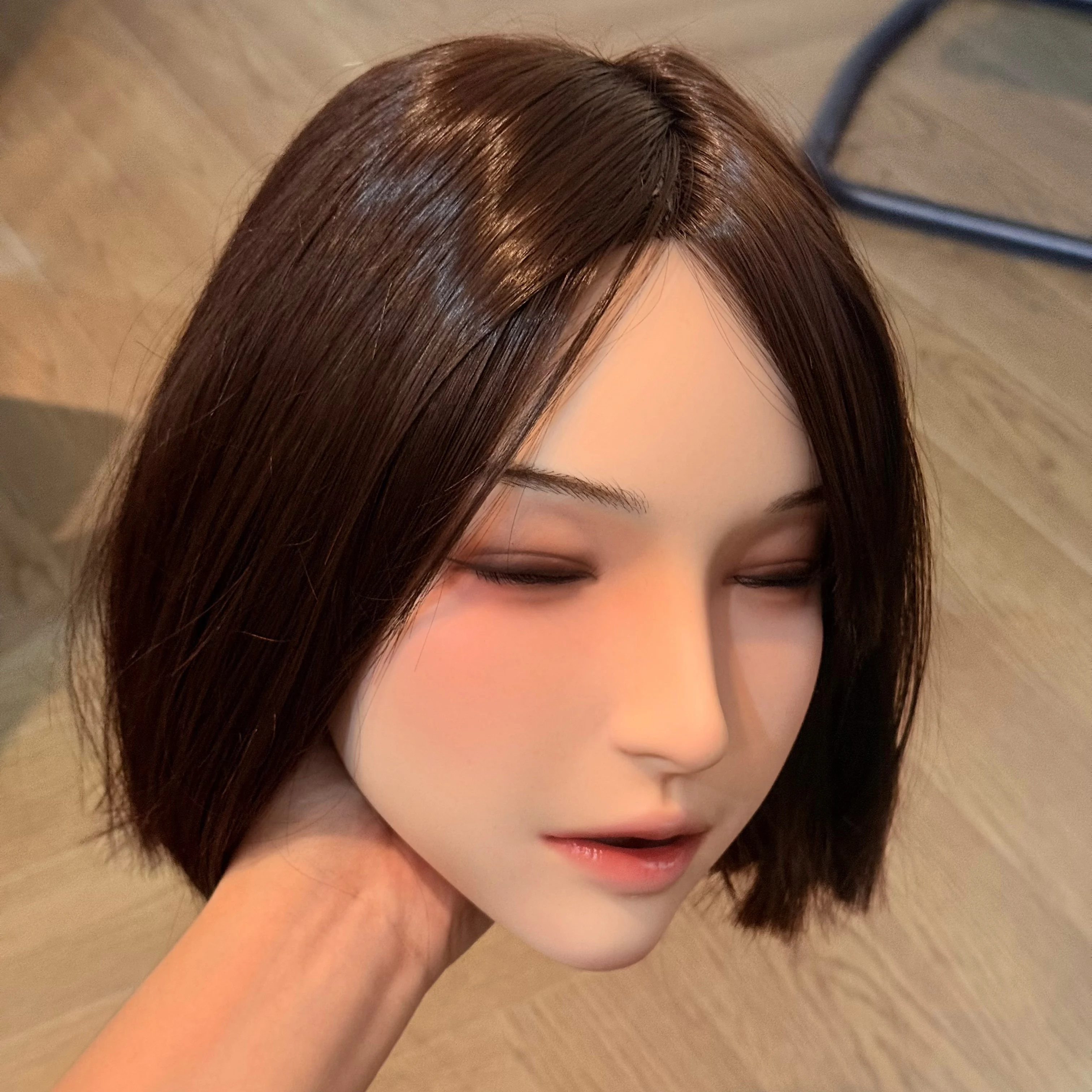 Nova cabeça de silicone, transplante de cabelo e sobrancelhas, pode abrir a boca, emparelhada com uma boneca acima de 125 cm, interface M16