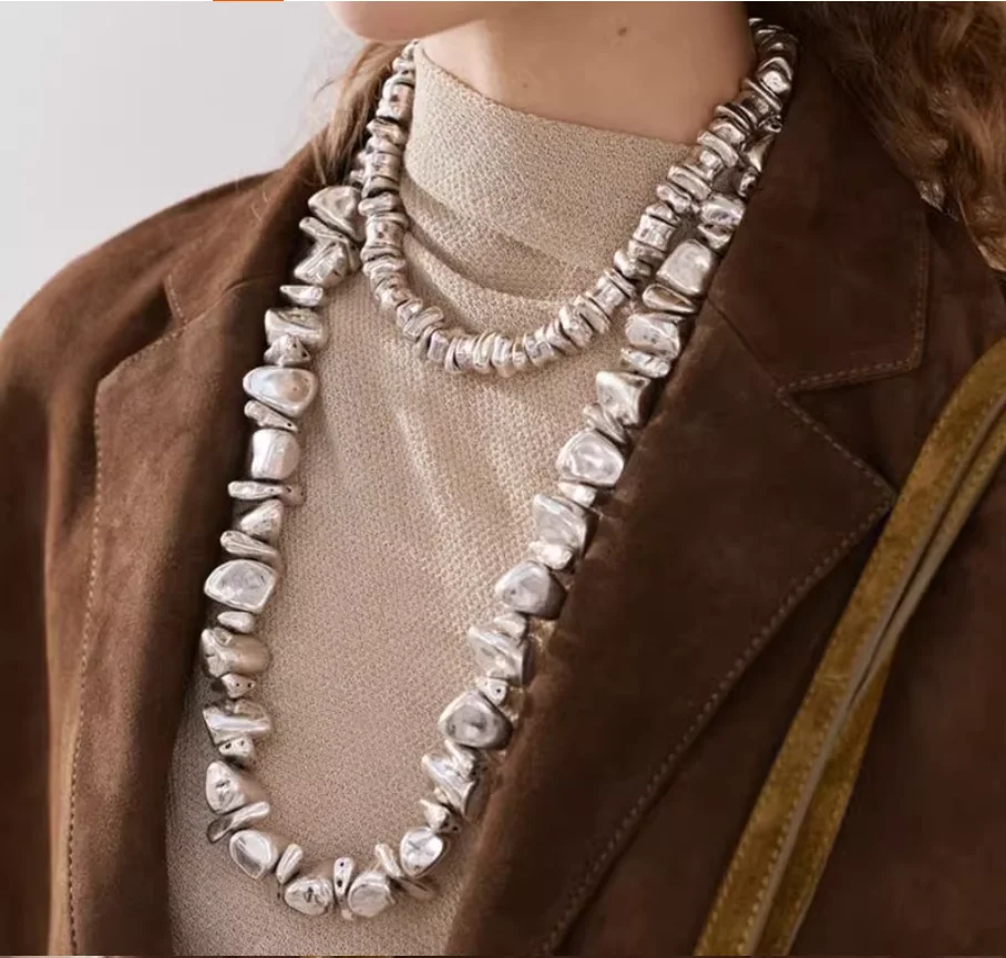 

Европейское и американское великолепное праздничное многослойное ожерелье неправильной формы из смолы с темпераментом