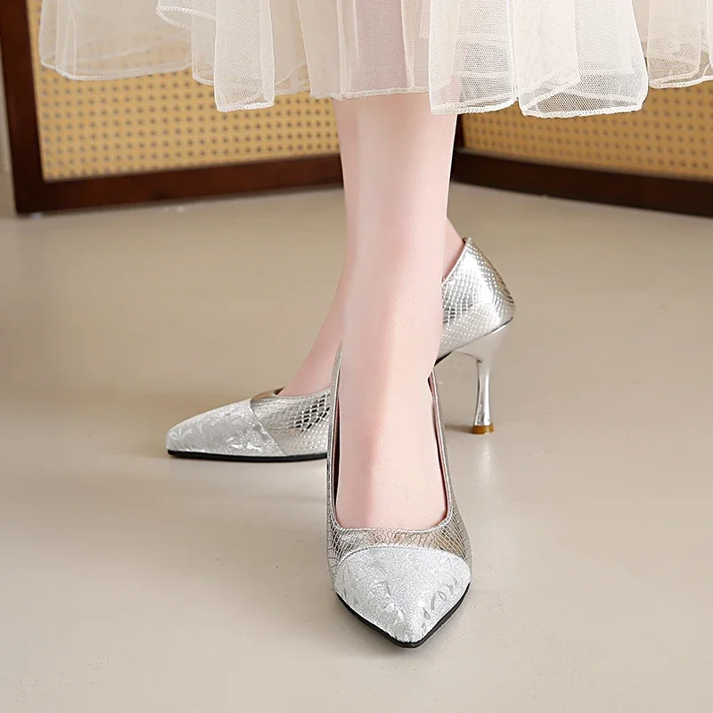 レディースシューズ 2025 浅いスリップオン女性のハイヒールファッションドレスパンプス女性春ポインテッドトゥ薄いかかとの靴女性 Zapatos
