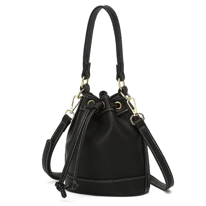 

Mommy Essential Leather Diaper Bag Premium Paris High End Vintage Craft Casual Crossbody Tote Bag Practical Mom Travel Outdoor