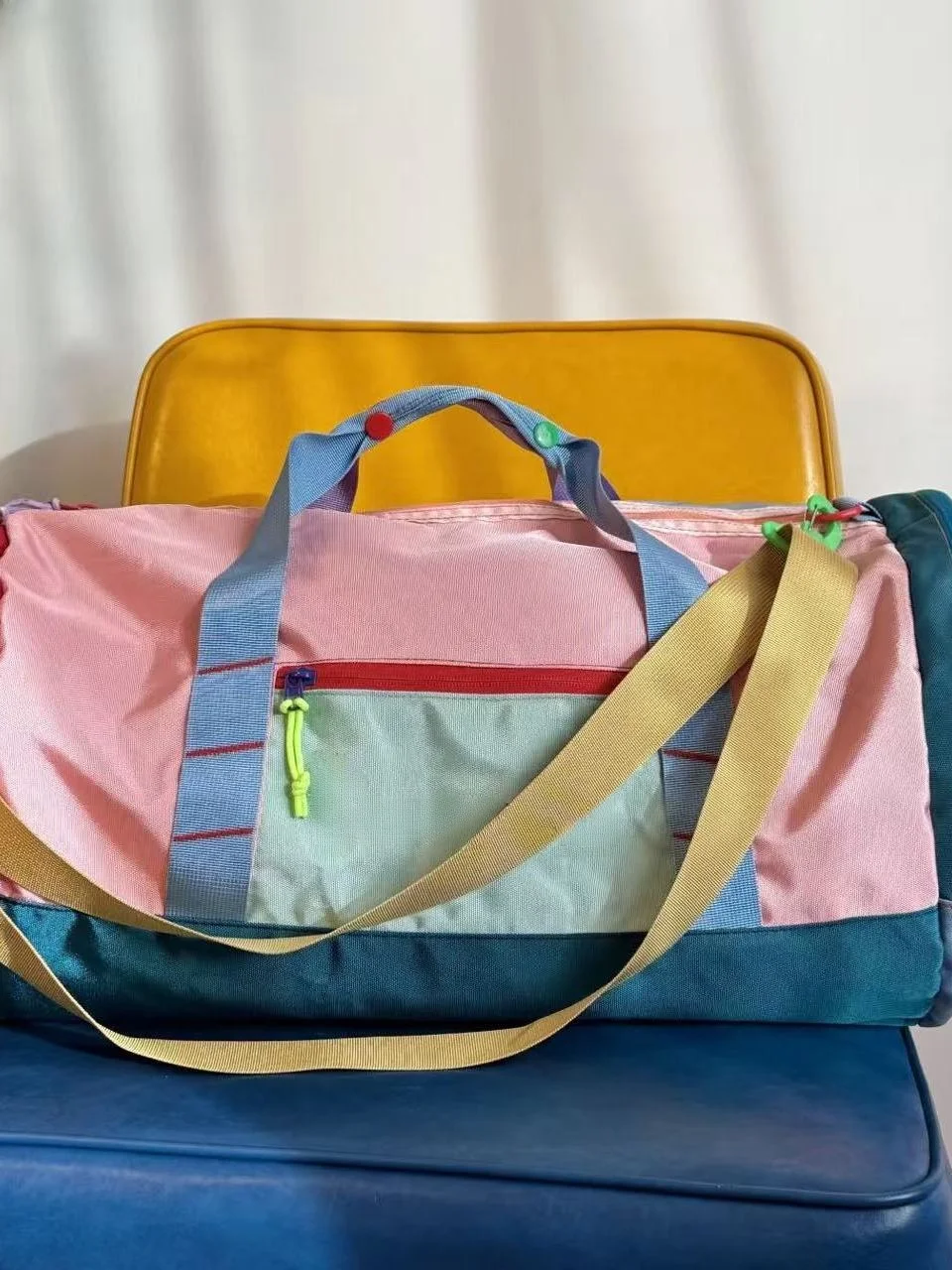 borsa-sportiva-casual-alla-moda-a-forma-di-cilindro-borsa-da-donna-per-fitness-e-pendolarismo-borsa-pieghevole-in-tela-morbida-borsa-a-tracolla