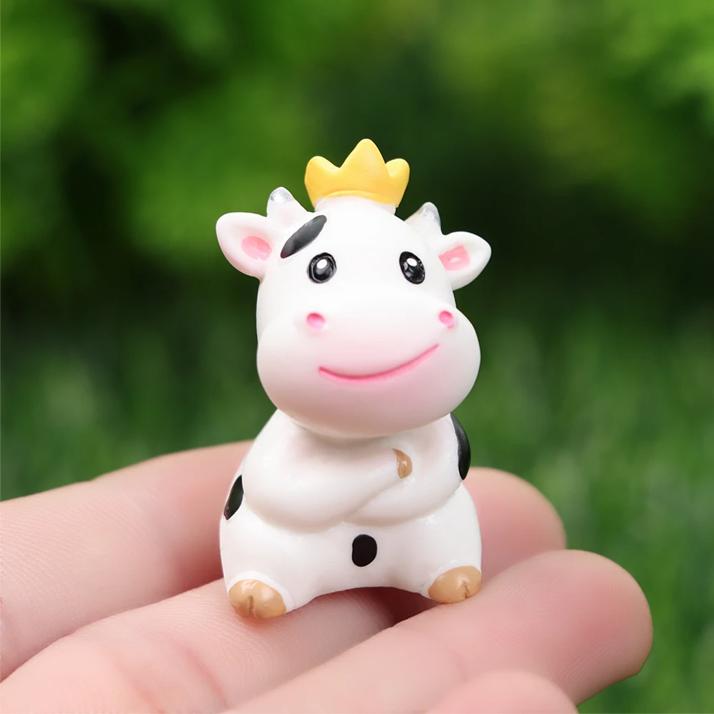 1PC Cartoon Mini Cow Figurines Miniature Cattle Scene Animal Model Little Statue Fairy Garden Micro Landscape Home Decoration