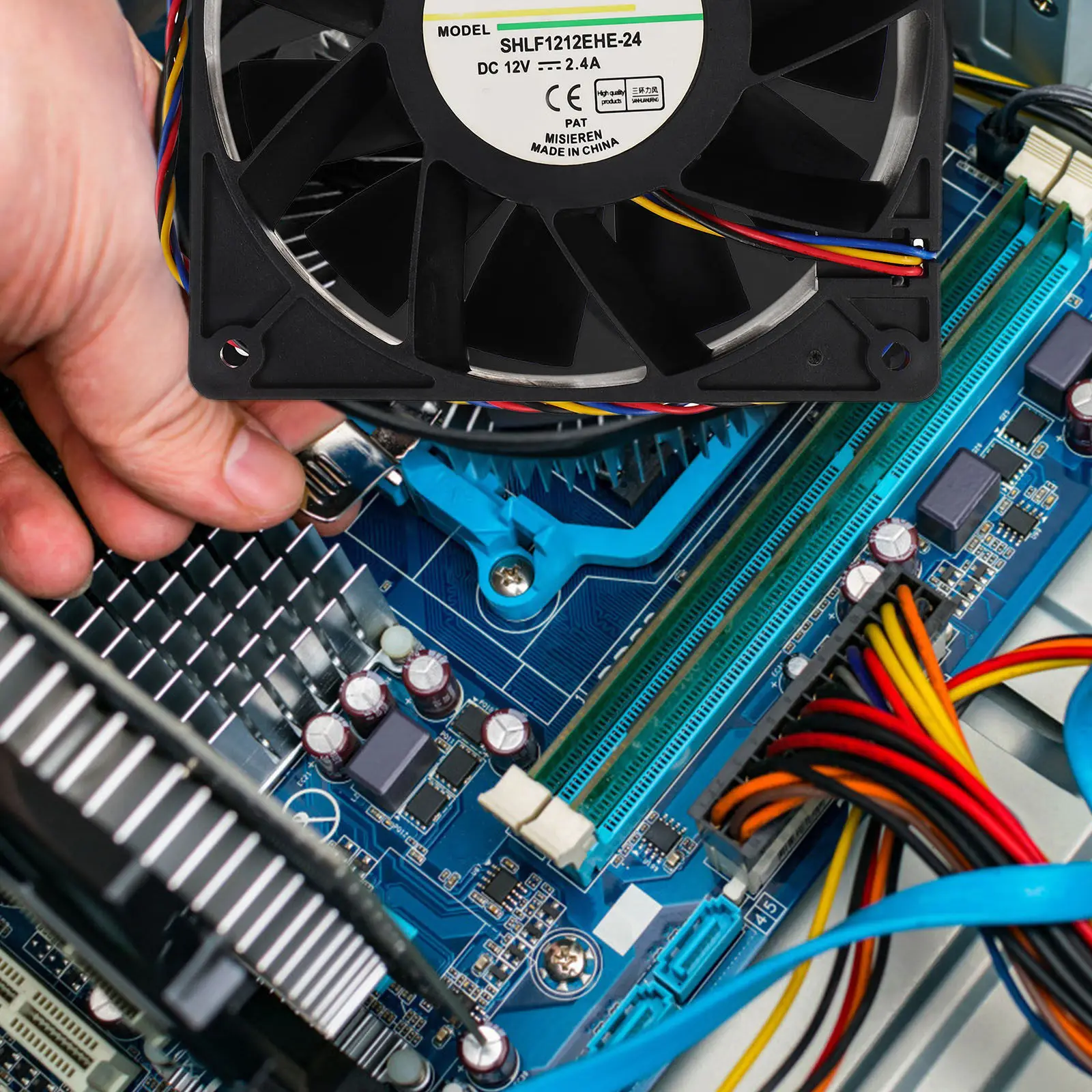 

4-Wire 12V 2.4a 11-Blade Industrial Computer Cooling Fan with Pwm Control Long Life Injection Molded Chassis Air Cooler