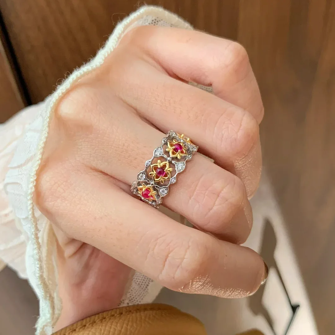 Foydjew, итальянские ретро-ювелирные изделия, двухцветные кольца с полым дизайном и красным цирконом, аксессуары для банкетных вечеринок на палец Foydjew, итальянские ретро-ювелирные изделия, двухцветные кольца с полым дизайном и красным цирконом, аксессуары для банкетных вечеринок на палец