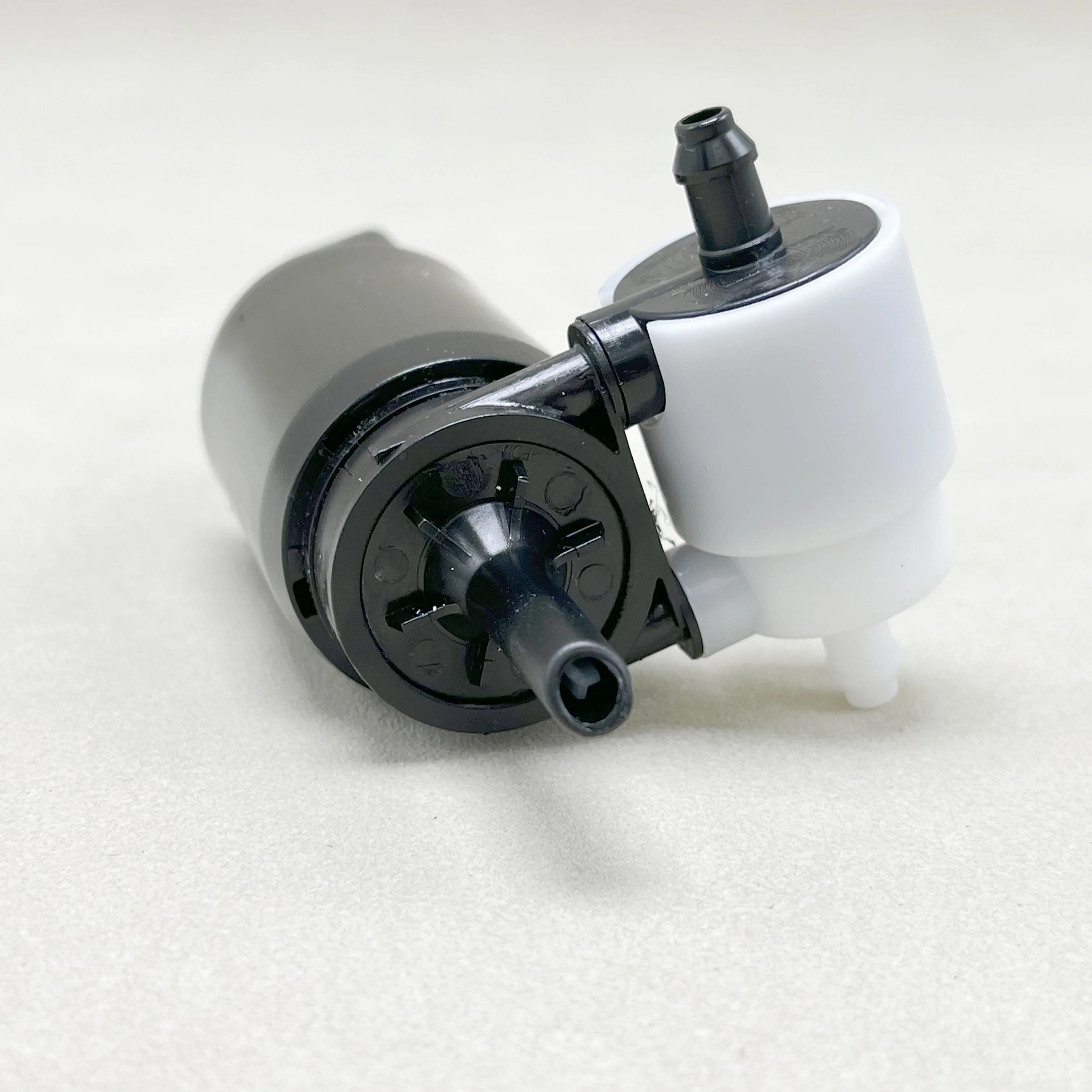 OEM Windshield Wiper Washer Water Pump Motor for Polo Octavia Passat B7 Golf MK6 MK5 1KD955651A 1KD 955 561 A