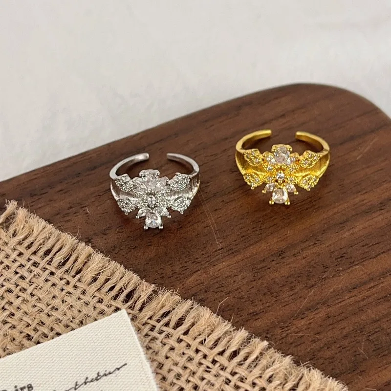 

Gorgeous and Sparkling Exquisite Zircon Ring, Women's High End Commemorative Day Anniversary Rings