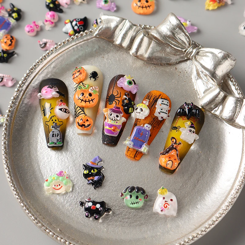 50/100 Stuks Kawaii Halloween Nail Charms Cartoon Pompoen Ghost Cat Gemengde Sized Hars Ornamenten Leuke Spinnenweb Bat nail Decor
