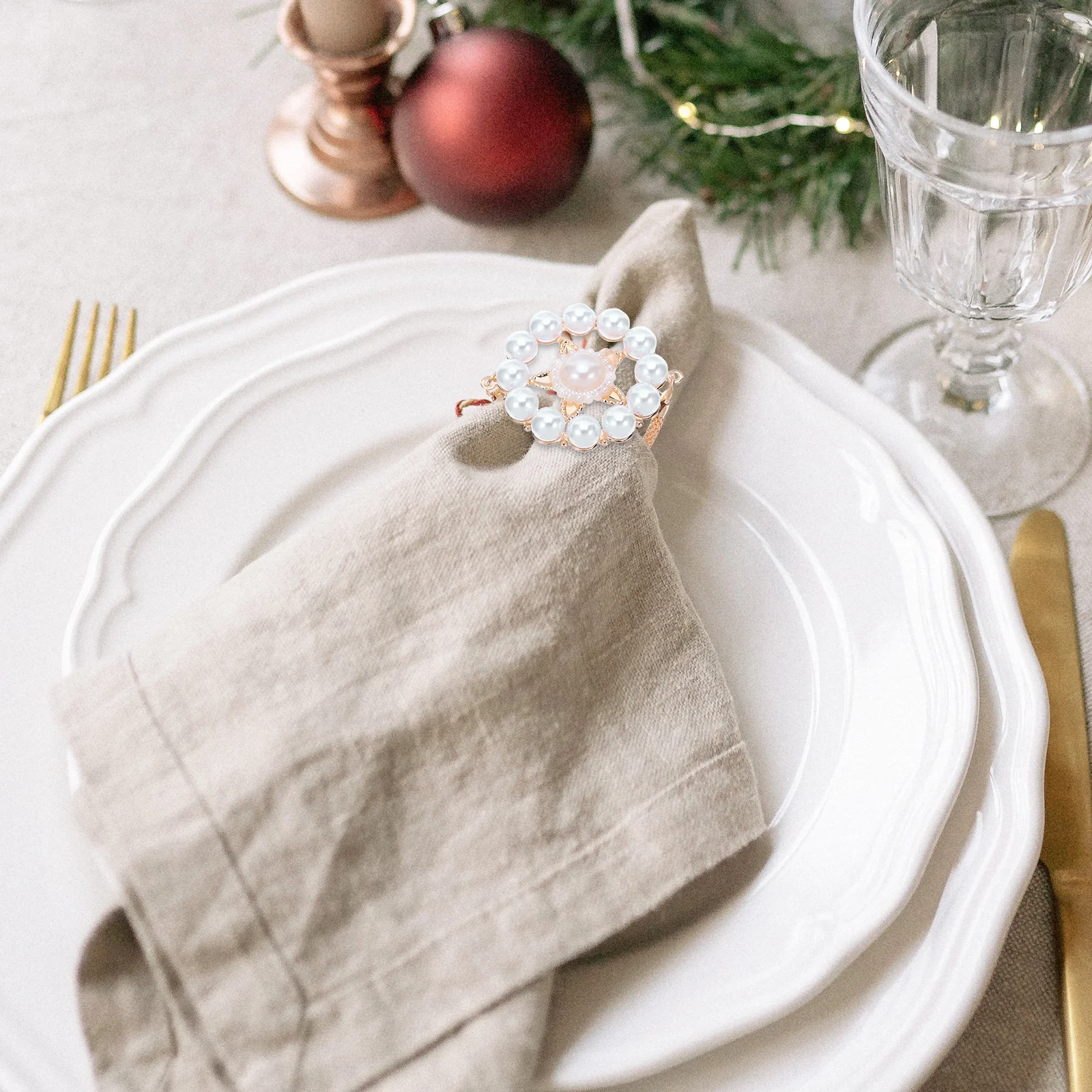 

8pcs Pearl Star Napkin Rings Alloy Design Secure Hold For Cloth Napkins Wedding Party Table Decor Holiday Dinner Accessories