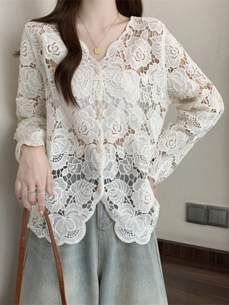 

SMTHMA Lace Hook Flower Hollowed Out V-Neck Long Sleeved Shirt For Women's Autumn High-End Temperament Base Top