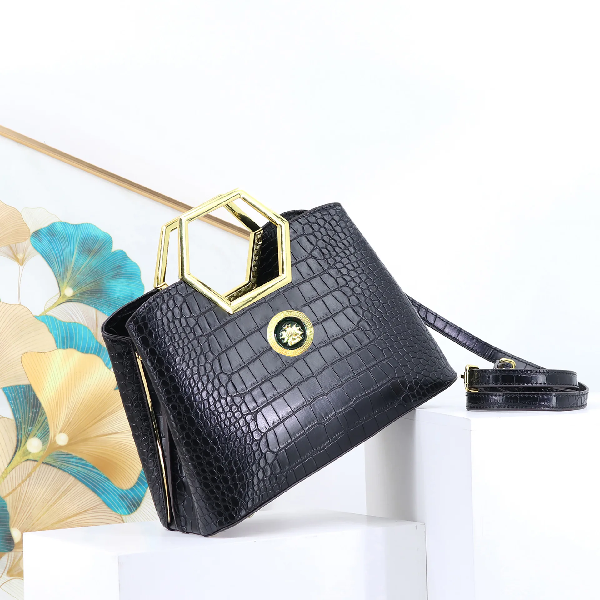 

Luxury Women's Diaper Bag Vintage Leather Large Capacity Designer Tote Minimalist Elegant Classic Fashionable Shoulder Bag