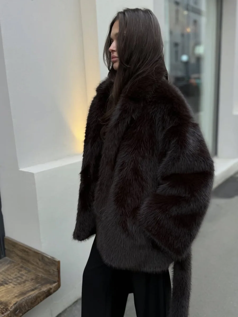 Winter Elegant Luxury Thick Warm Faux Fur Jacket Women High Quality Big Fur Collar Fluffy Imitation Fur Loose Jacket Overcoat