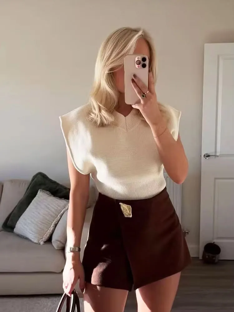 HH Women's 2025 Autumn Fashion Asymmetric High Waist A-line Culottes Temperament Elegant Metal Applique 3-Colors Pantskirt