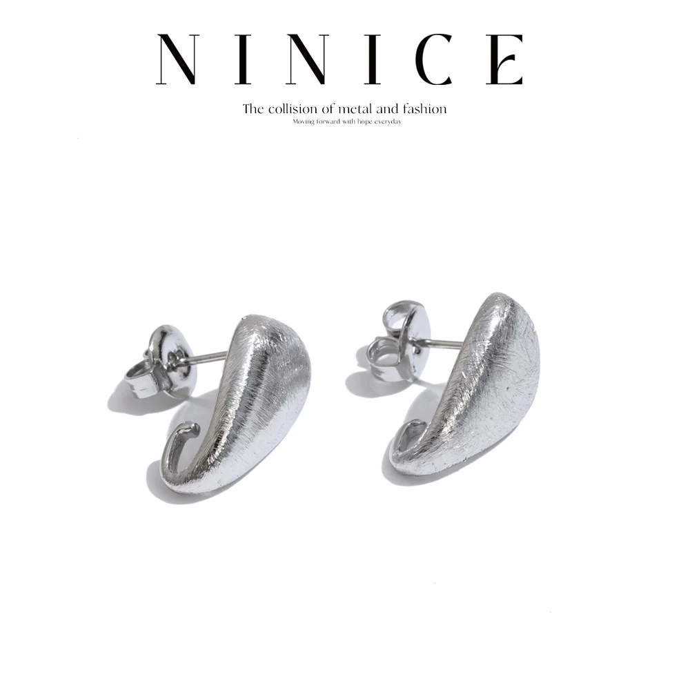 NiNice Stainless Steel Stud Earrings for  Women Triangle Geometric 18K Golden PVD Plated Daily Versatil Jewelry Gift