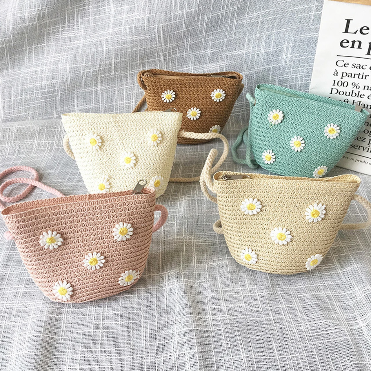 

Детские мини-сумки через плечо с 3D цветами, плетеные из соломки, для прогулок, путешествий, для девочек, для закусок, милые цветочные кошельки
