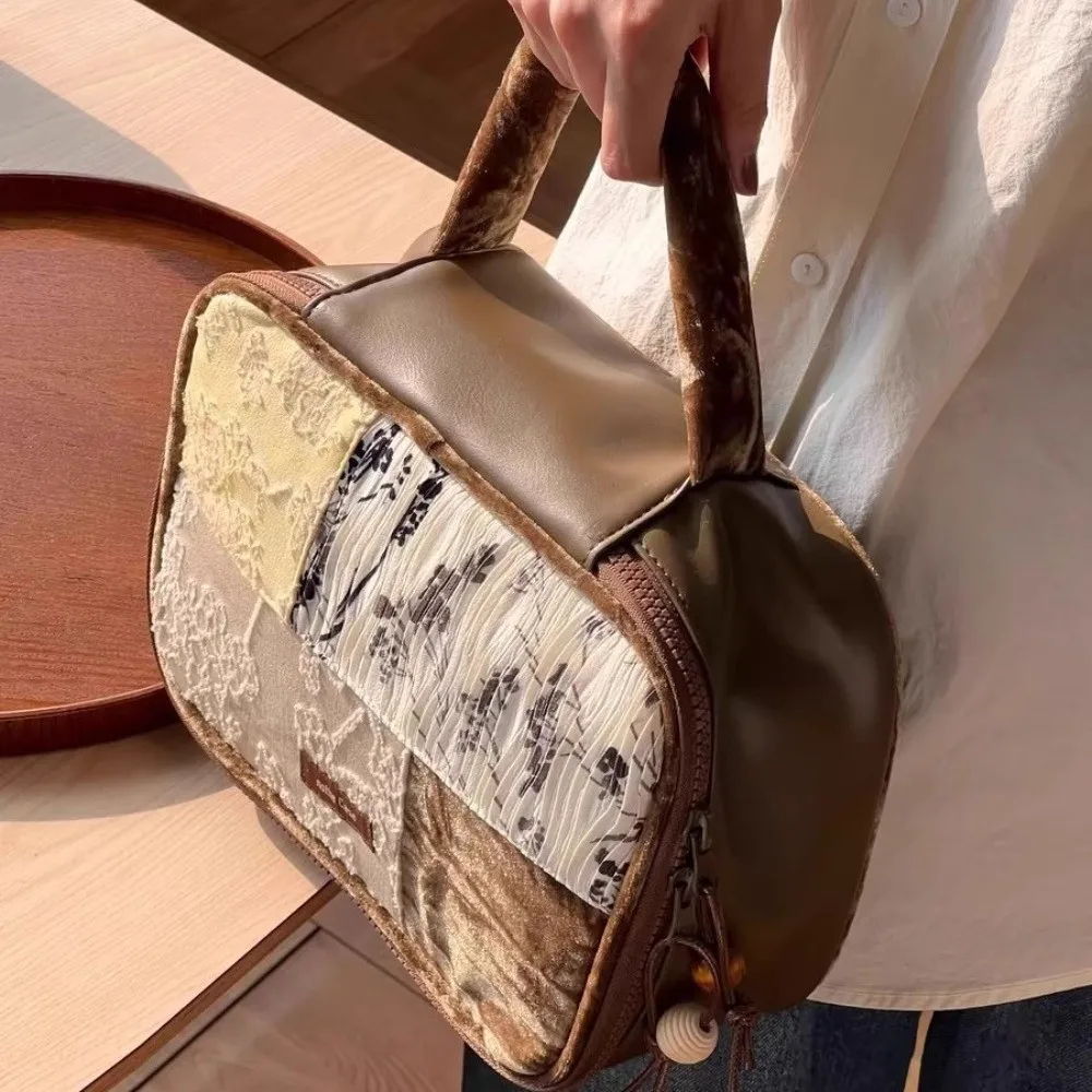 

Flower Jacquard Weave Makeup Bag PU Leather Portable Skincare Product Storage Box Artistic Multifunctional Handheld Makeup Case