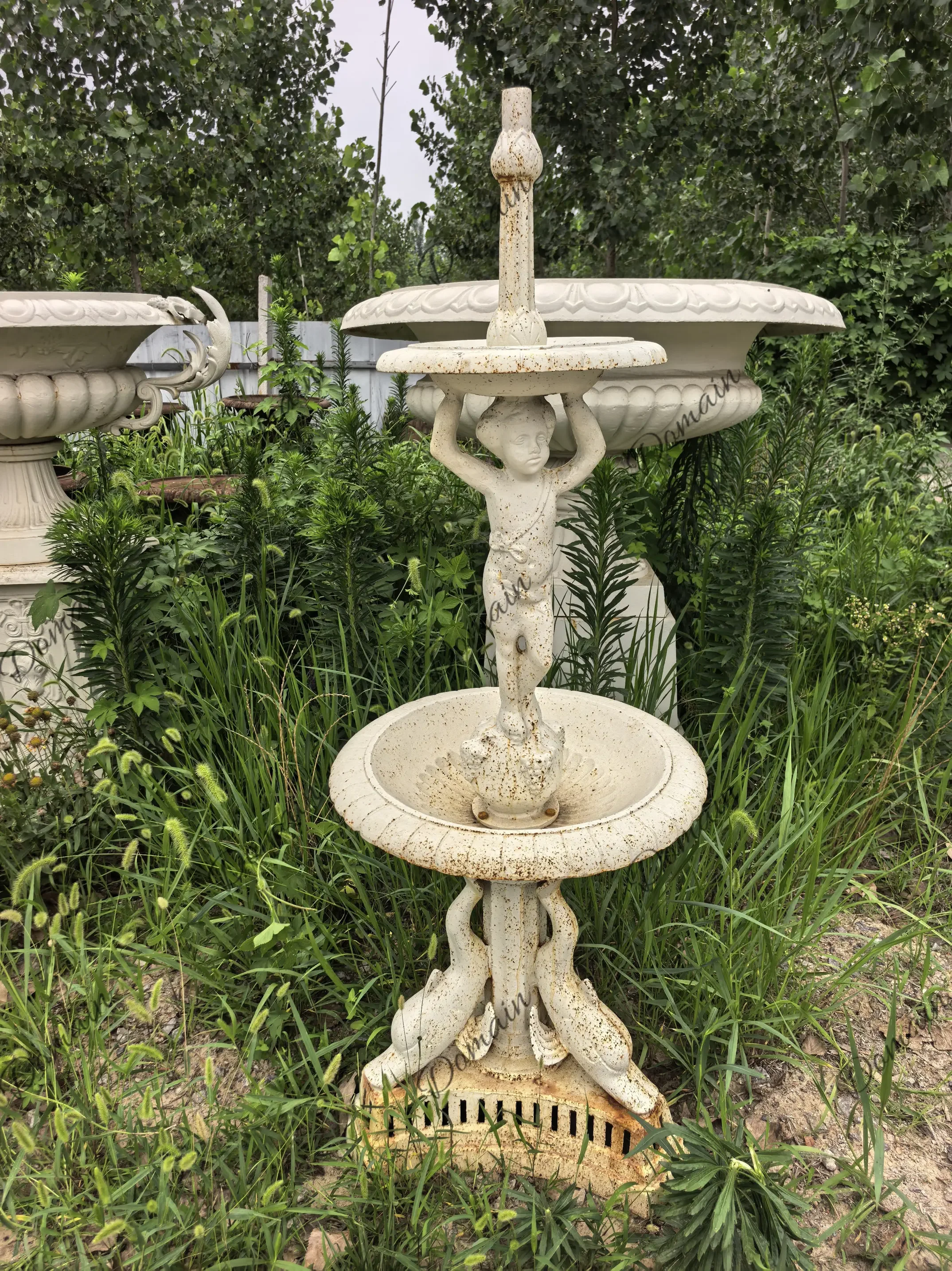 D81 Live Cast Iron Fountain Boy With Angel Tray Two-Tier Garden Water Feature For Outdoor Decor