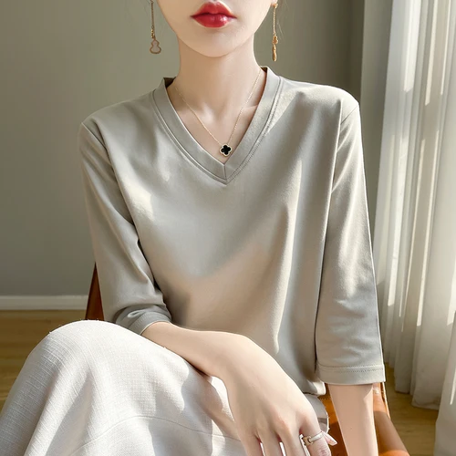 Imagen 2 del producto Primavera y novedad de verano, Camiseta de algodón con cuello en V, camisa de manga corta de media manga para mujer, Top de manga corta de gama alta