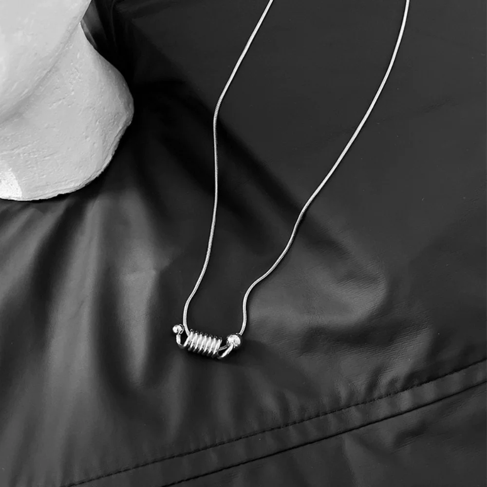 2mm Titanstahl Gedrehte Kettenkette Einfache Herrenkette Hip-Hop Herren Edelstahlschmuck Schlüsselbeinkette Accessoires – Detail 1