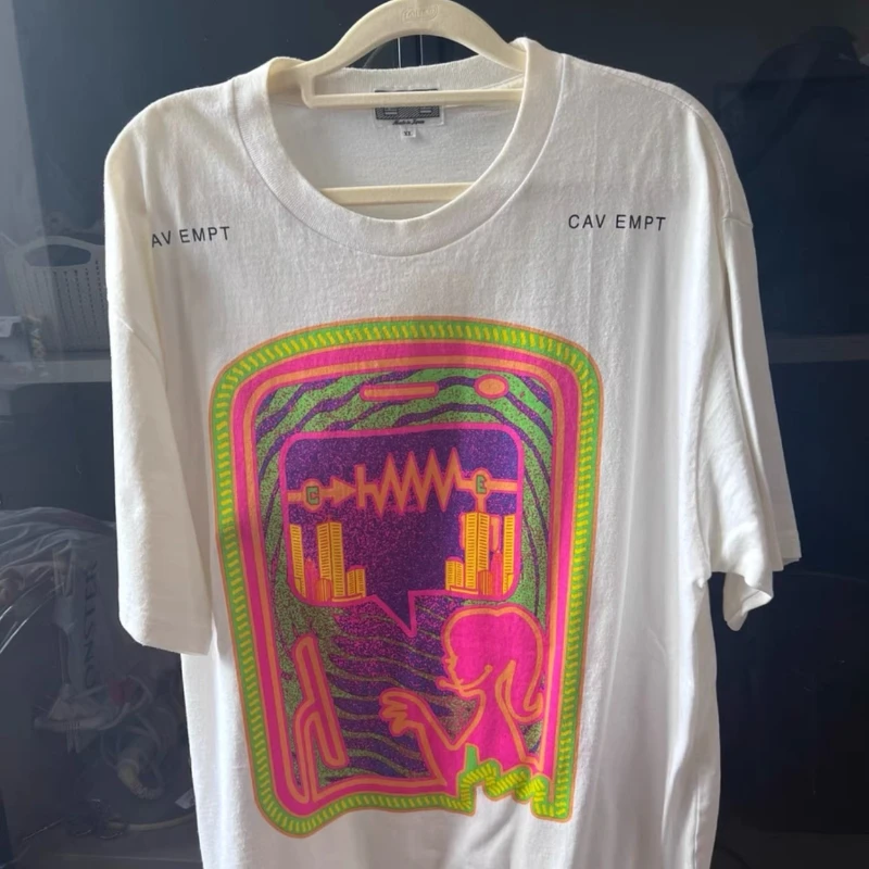 Real Photo Cotton CAVEMPT Tshirts Color EEG Waves Long Haired Girl Silhouette Pattern Men Women Casual Street CE Short Sleeve