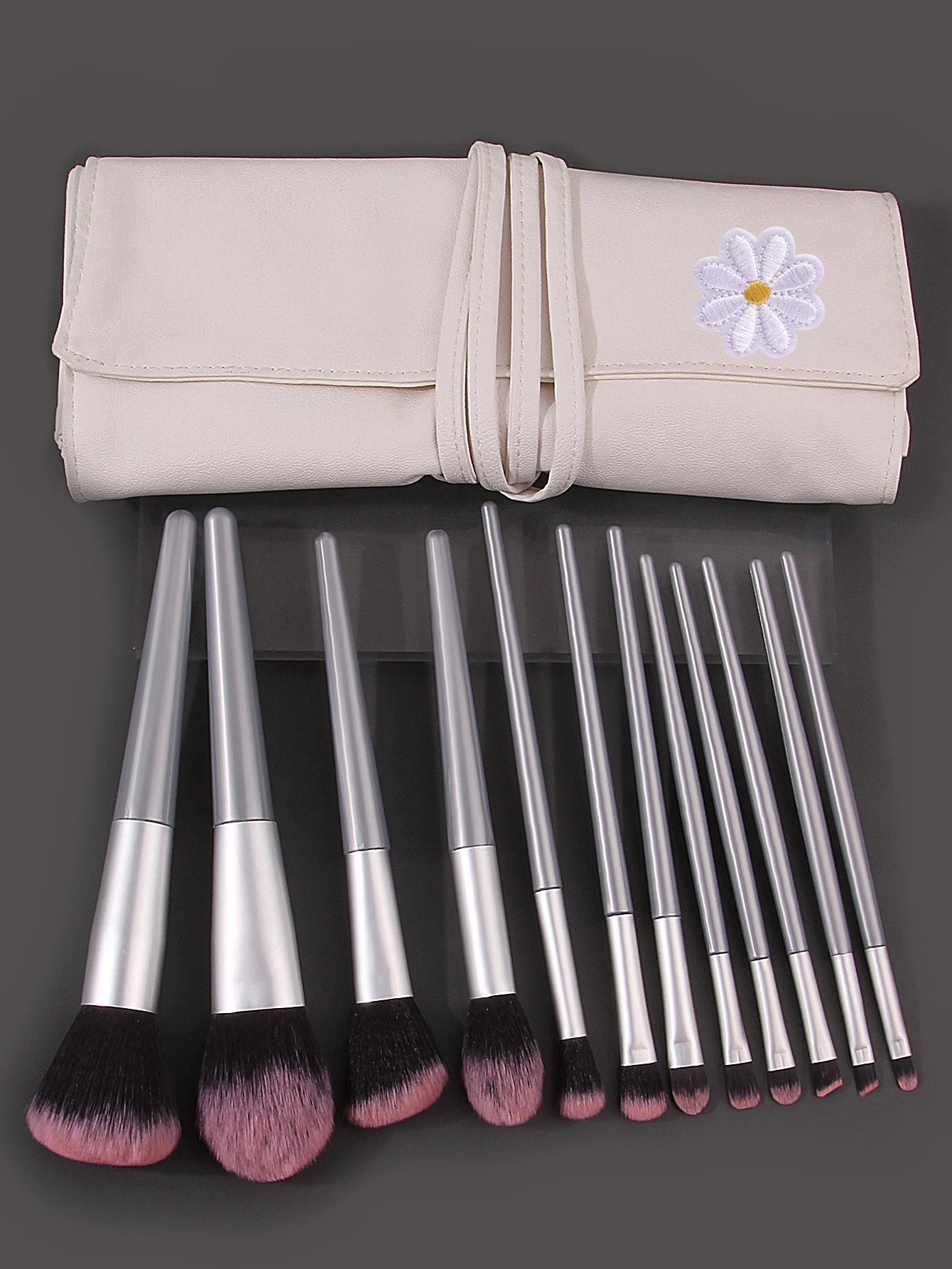 Ensemble de pinceaux de maquillage professionnels: 12 pinceaux à blush en poudre à poils souples, pinceaux pour fard à paupières, pinceaux de beauté portables + 1 sac de rangement