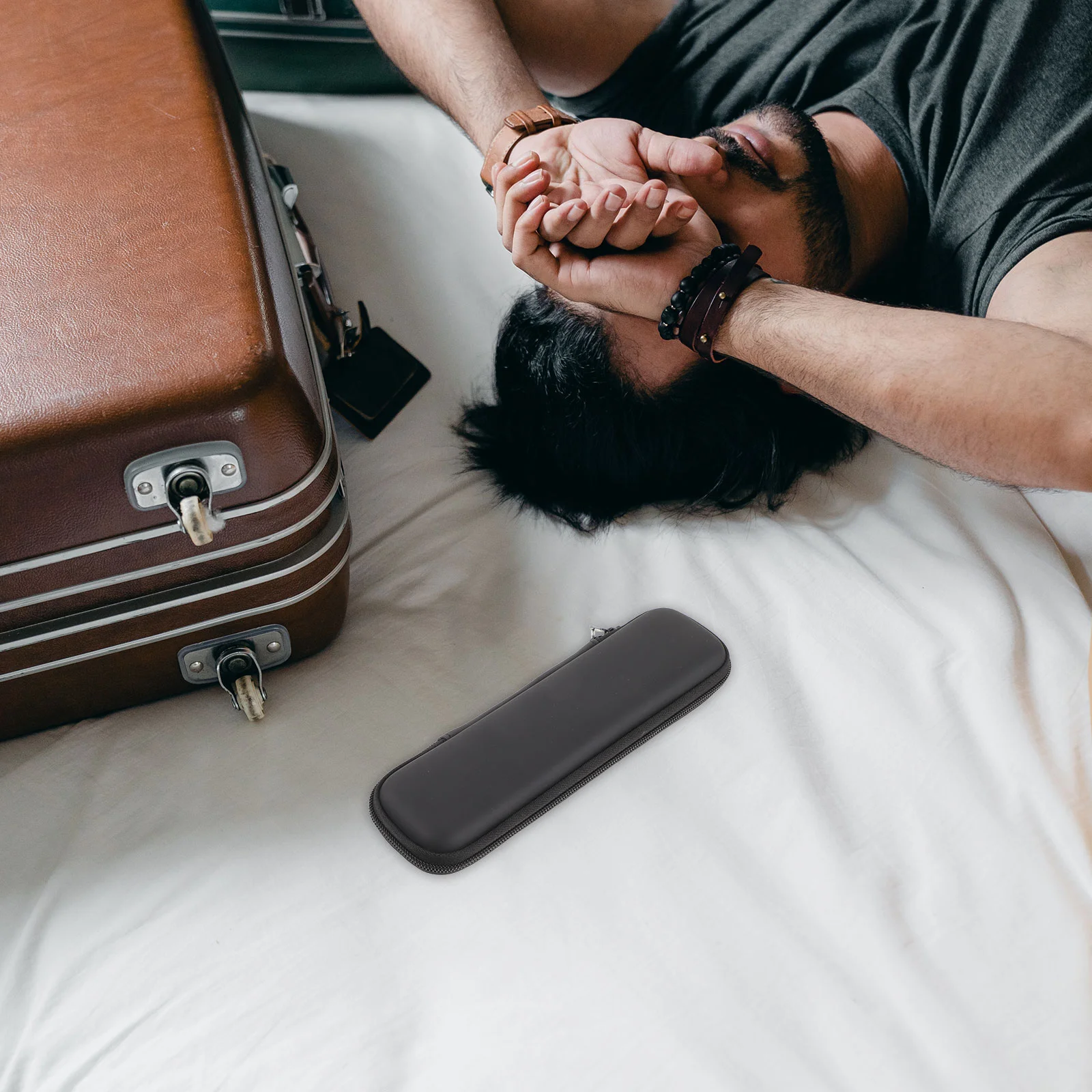 Tas Travel EVA sikat gigi elektrik casing cangkang keras tahan lama dengan jala (hitam kecil)