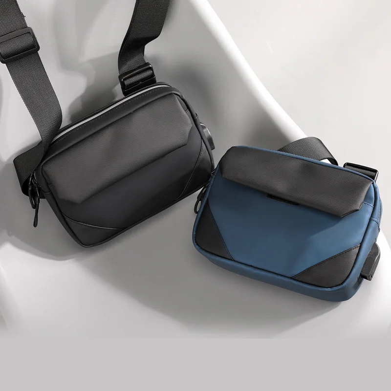 

Men's trendy motorcycle breast bag, Versatile sports backpack