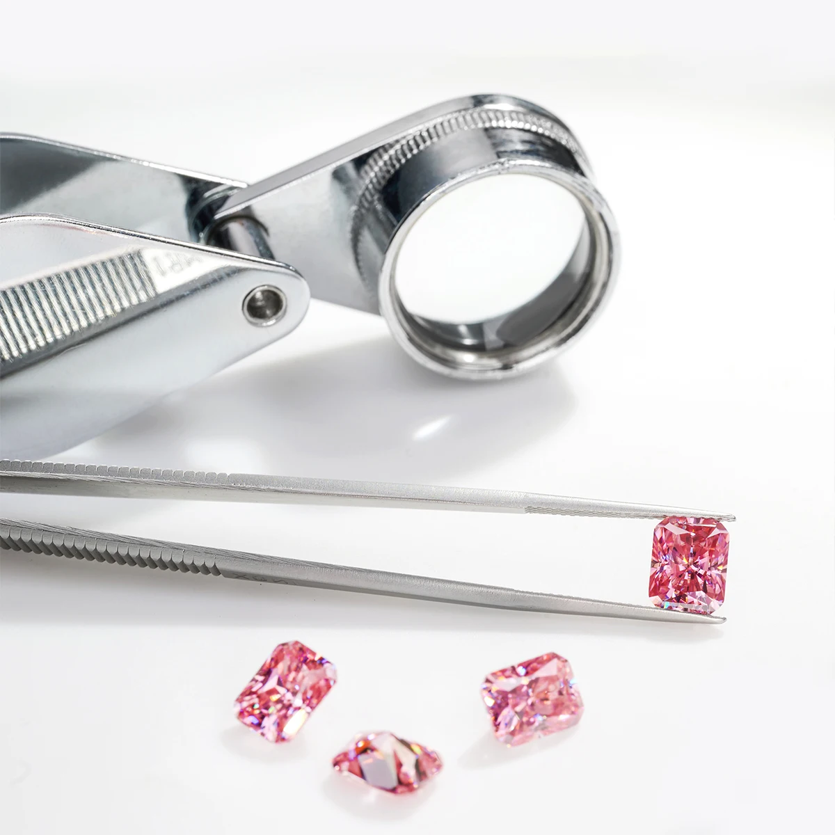 الوردي مشع قطع مويسانيتي الحجر ، أحجار كريمة فضفاضة ، بريليانت D اللون ، مختبر نمت الخرز الماس ، GRA معتمد ، 2ct ، بالجملة