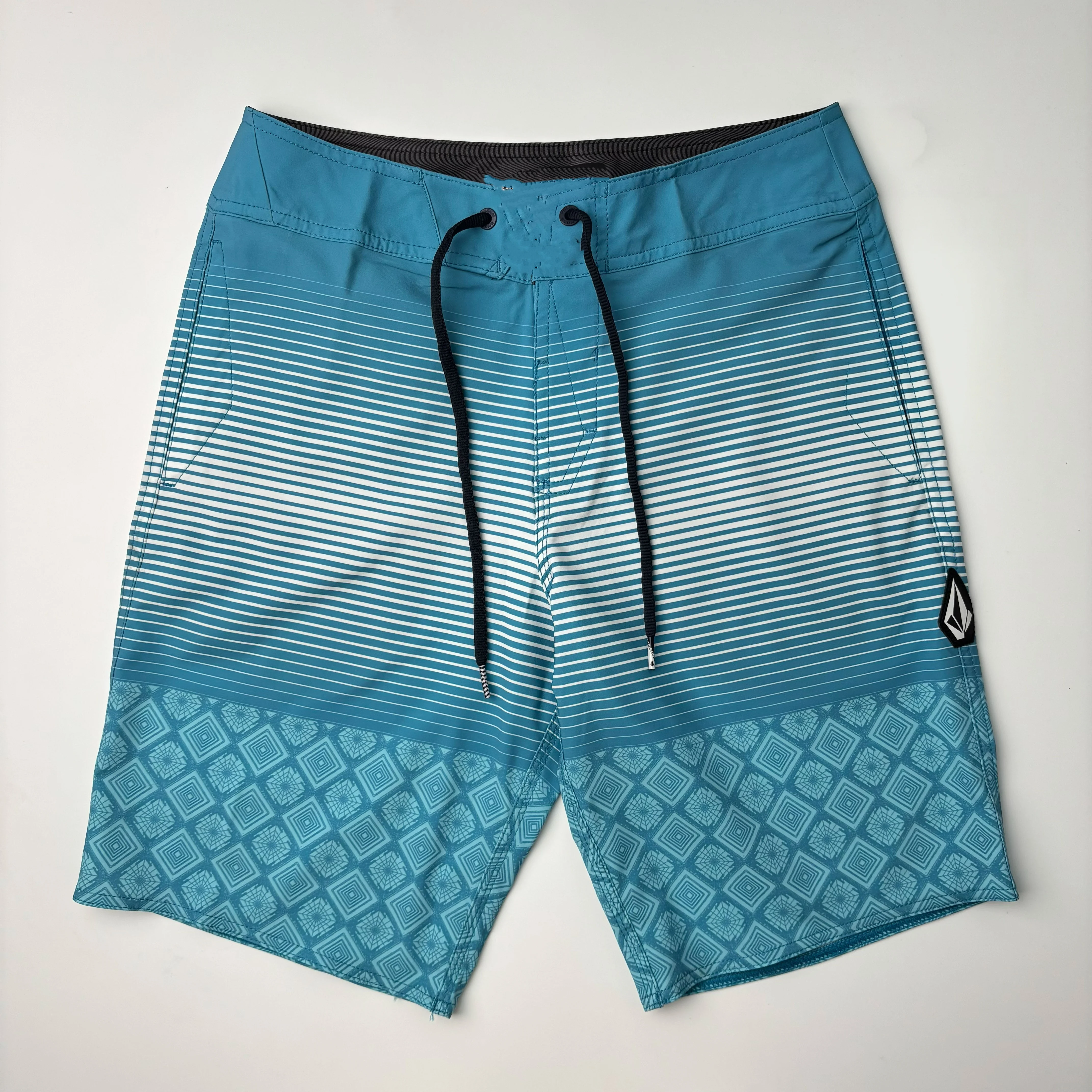 2026 Sommer Neue Herren-Sportshorts Y2K Übergroße Freizeitshorts Schnelltrocknend Geeignet für Alltag und Training Familienoutfit – Detail 6
