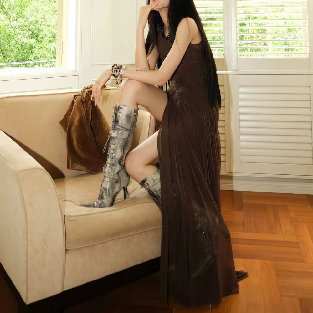 TWOTWINSTYLE Solid Sheer Spliced ตาข่ายแฟชั่นชุดผู้หญิงรอบคอแยกอารมณ์ชุดเสื้อผ้าหญิงใหม่
