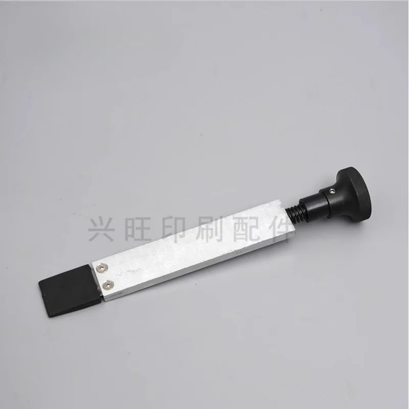 قطعة واحدة لمكشطة الحبر لآلة الطباعة بأربعة صفحات من كوموري