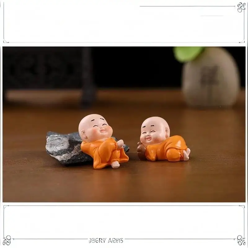 Handgefertigte Harz-Mini-Mönchfiguren in verschiedenen kreativen Stilen für Garten, Terrarium, Mikrolandschaft, Heim- und Schreibtischdekoration, Geschenke – Detail 9