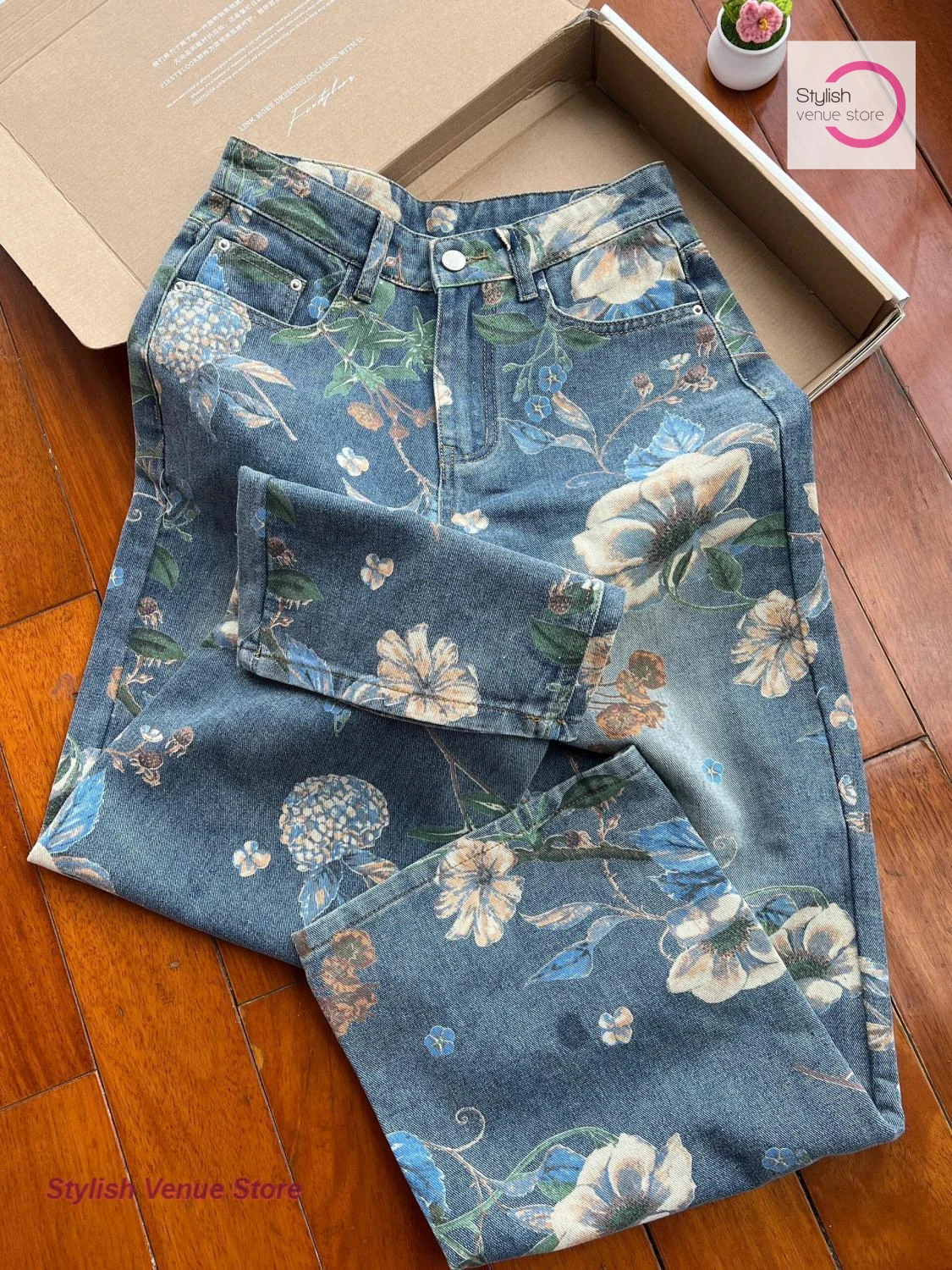 American retro printed wide-leg jeans women's summer new niche fashion design high waist loose straight mop pants. jeans women