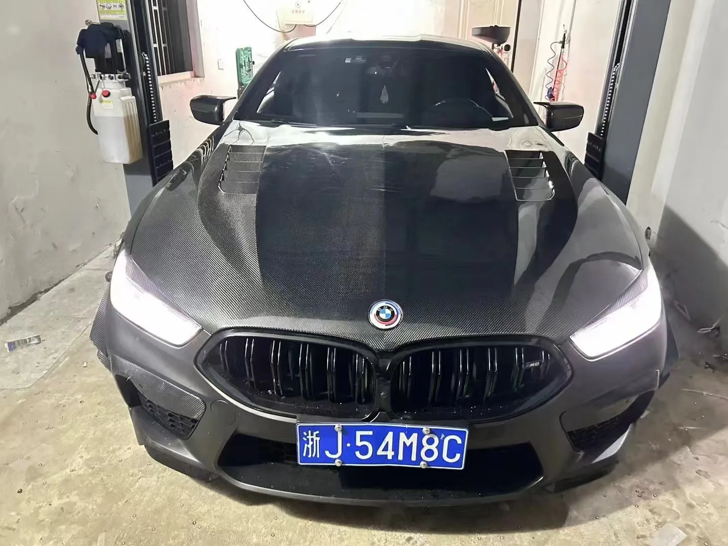 8 Series MB Carbon Fiber Engine Hood High Quality Boonet For Bmw