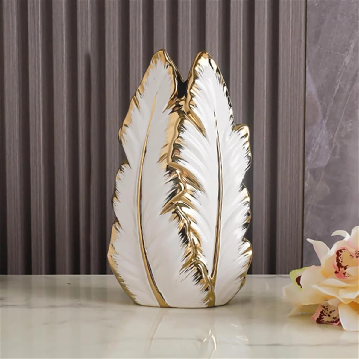 مزهرية فاخرة من السيراميك المطلي بالذهب على الطراز الشمالي - منزل أنيق - مزهرية زهور/ديكور طاولة بتصميم حديث X0029