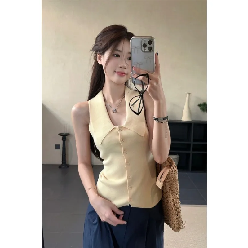 

2025 Design Sense Premium Lapel Sweet and Spicy Sleeveless Knitted Vest Women's Summer New Waist Cropped Top