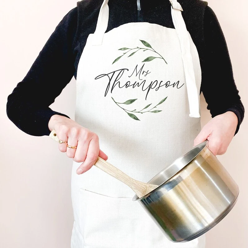 

Personalised Green Leaf White Apron Custom Home Kitchen Accessory Wedding Bachelorette Party Bridal Shower Decoration Bride Gift