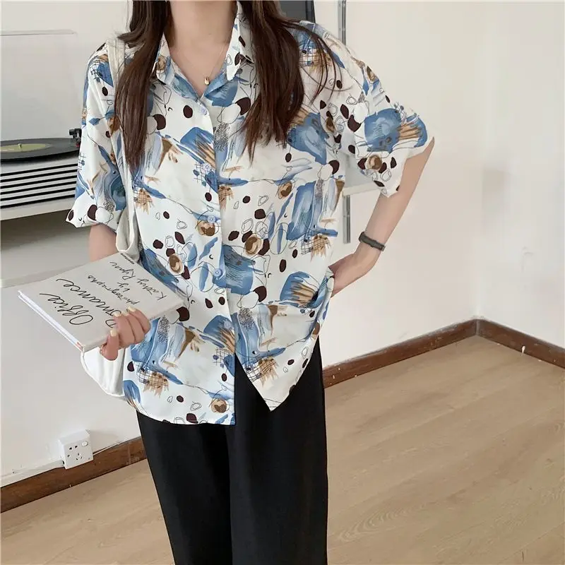 Elegant Fashion Harajuku Slim Fit Female Clothes Loose Casual All Match Tops Women Printed Button Cardigan Short Sleeve Shirt