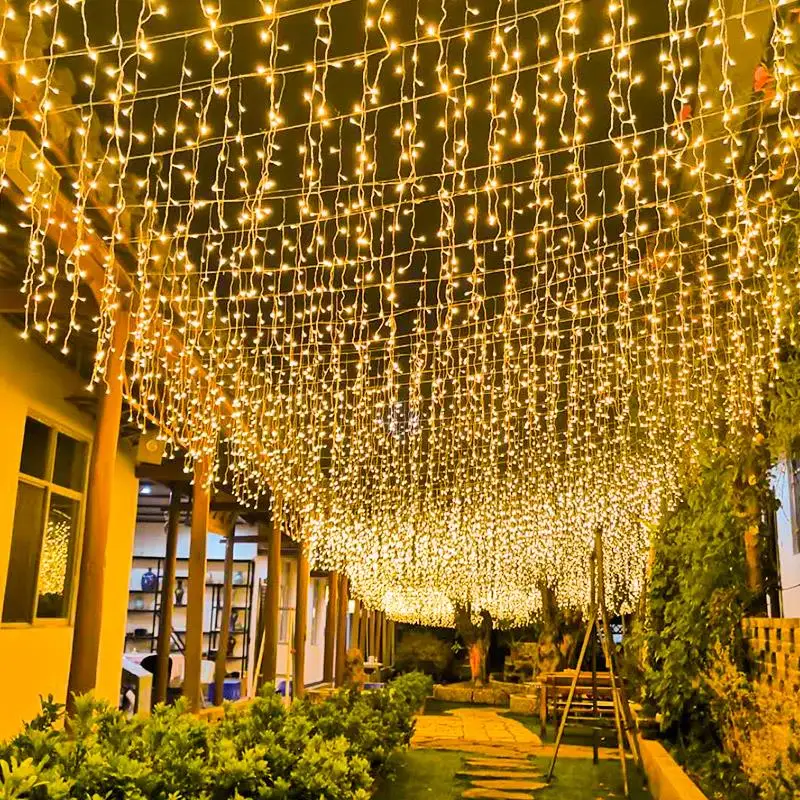 Decorazioni natalizie Ghirlanda di ghiacciolo LED Tenda String Lights 3M * 2M Spina azionata per Natale / Partito / Matrimonio / Arredamento della stanza Capodanno 2025 Luci delle fate Decorazioni natalizie 2025 Feston