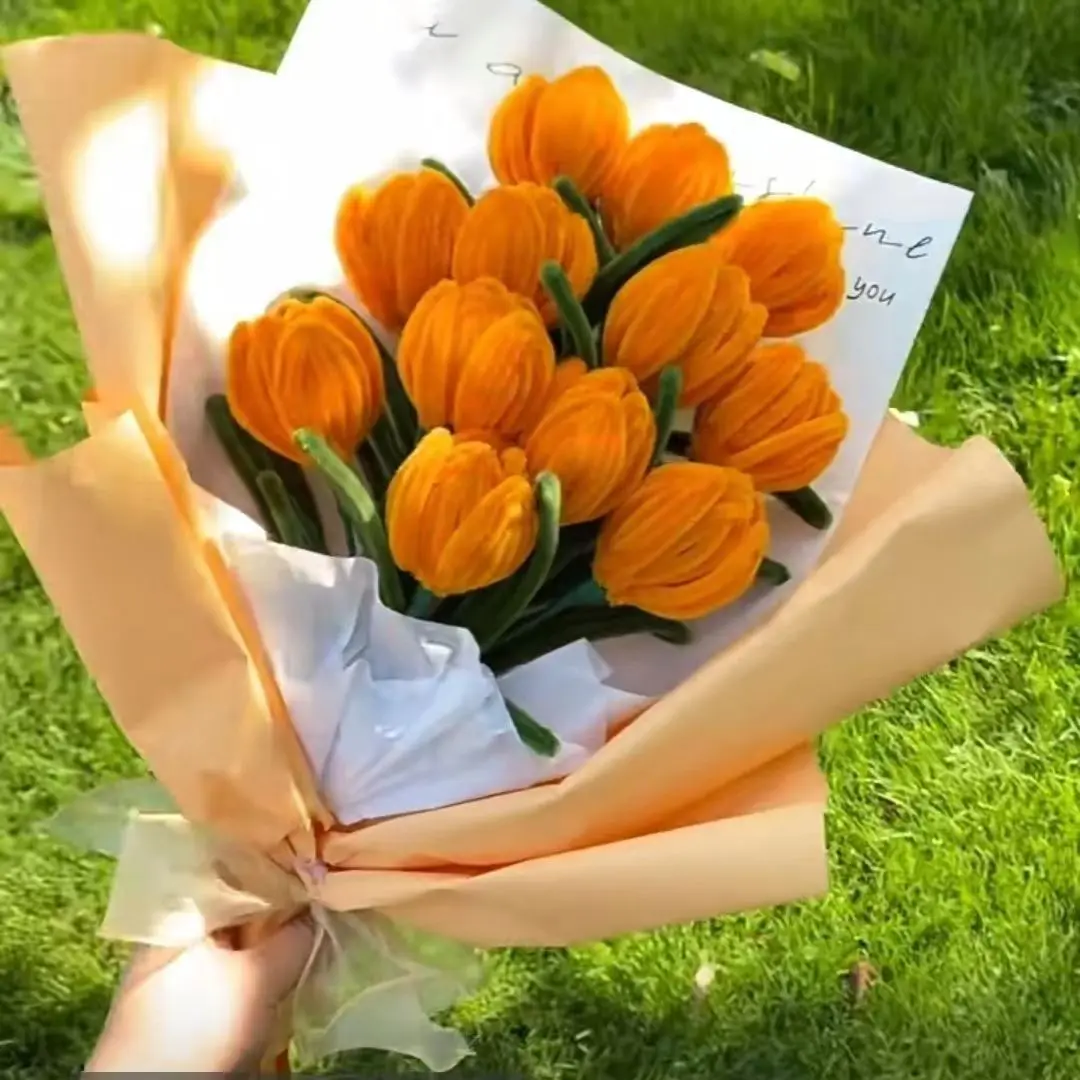 

200pcs Pipe Cleaners Craft Supplies with 20pcs Metal Rods,1 Glue Bar,1 Garden Tape, 1m ribbon, 1pc Haze paper and 1 Gift Card