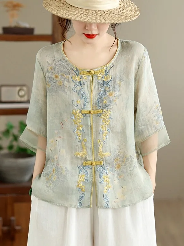 

Elegant round Neck Embroidered Linen Shirt Women's Summer Cool Breathable Fashionable Button up Top Chinese Style Loose Fit