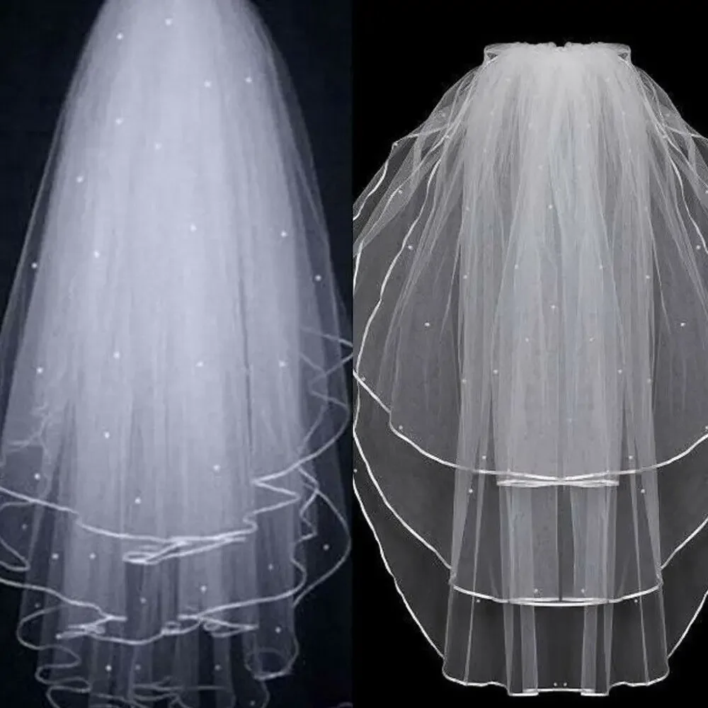 

Hot Sale Sexy Clingy 3 Tier Short Wedding Comb White Pearl Fingertip Veil for Bridal