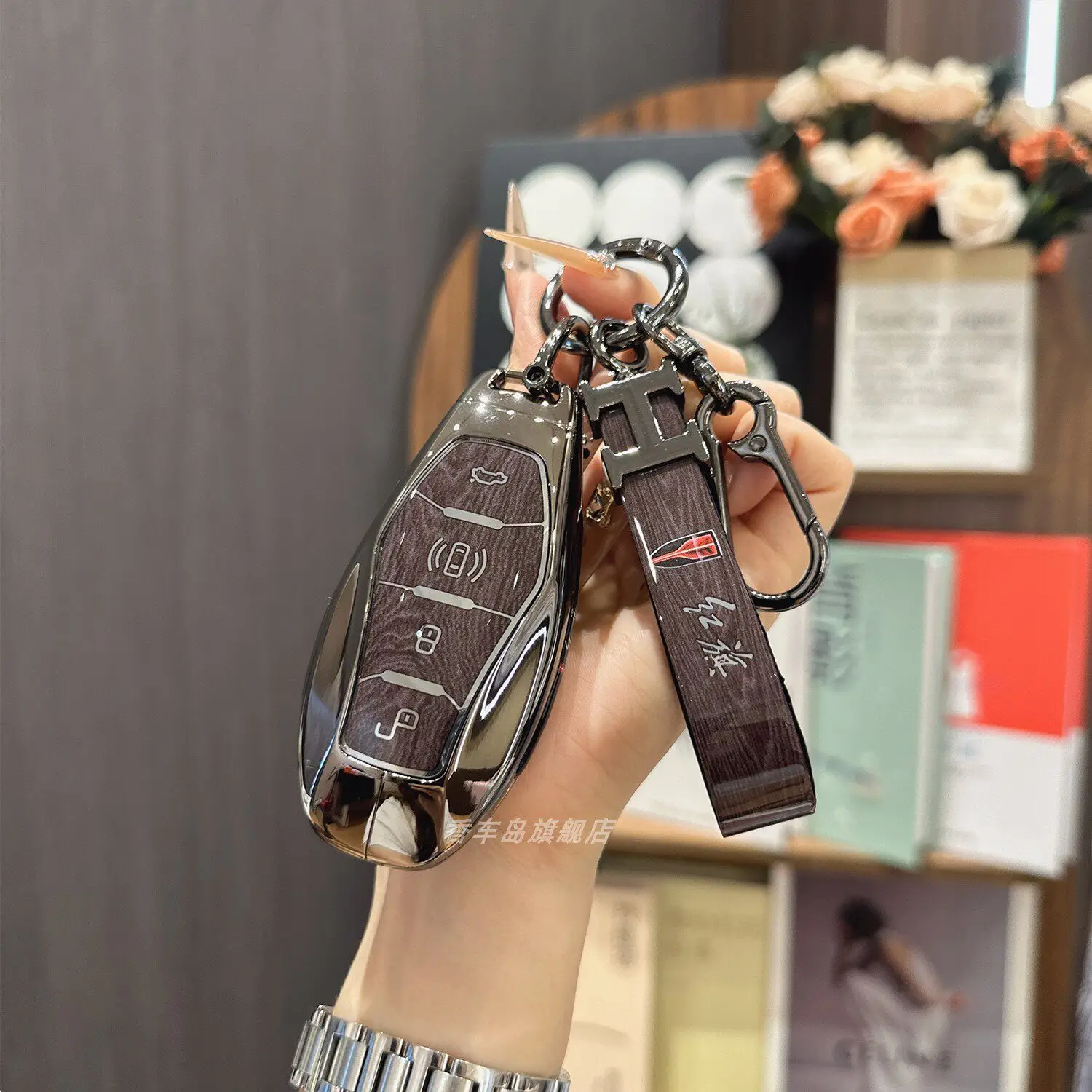 

Applicable to the key cover for Hongqi H5 2026 model H6, H9 Tian Gong 08H, Q9, HS5, HS7, HS3, EH7 car door handle.